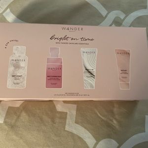 Wander Beauty   Bright on time mini -Taskers skin care essentials